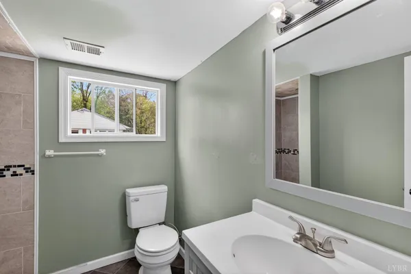 $315,000 | 160 Lyttleton Lane, Madison Heights, VA 24572