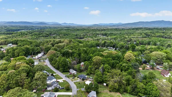 $315,000 | 160 Lyttleton Lane, Madison Heights, VA 24572