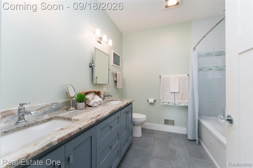 3338 Apache Trail Pinckney, MI 48169 - Photo 30 of 64 Gallery Image 30