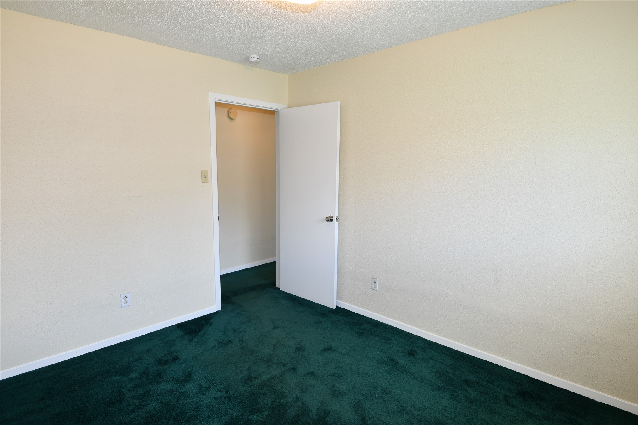 8518 Rinn Street Houston, TX 77078 - Photo 18 of 32 Bedroom 2