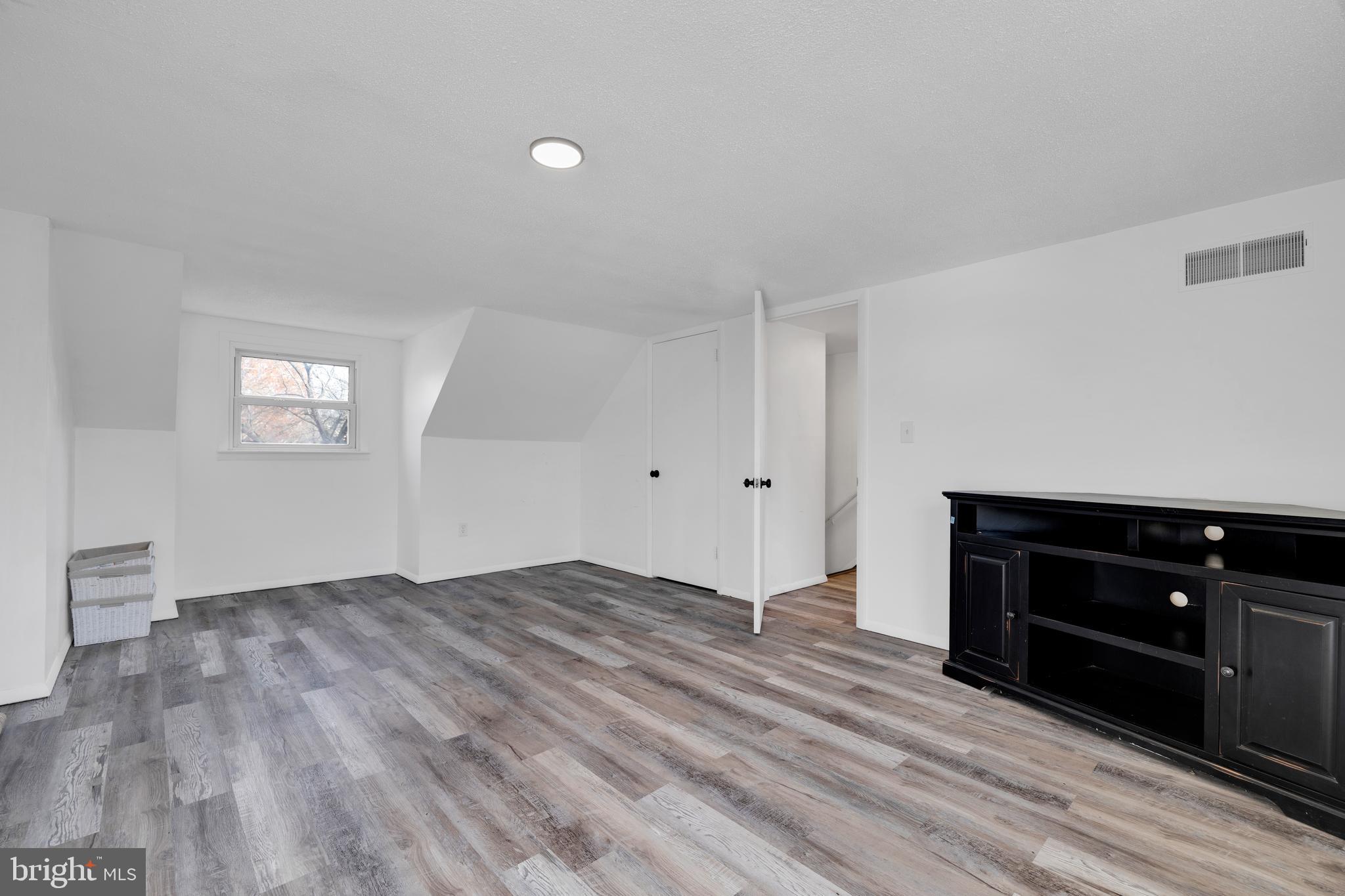 21 Timber Road Carlisle, PA 17015 - Photo 18 of 32 Bedroom #2