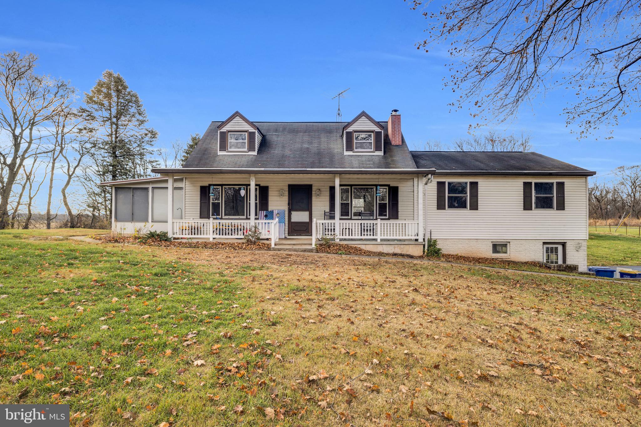 21 Timber Road Carlisle, PA 17015 - Photo 2 of 32 Front view from spacious front yard