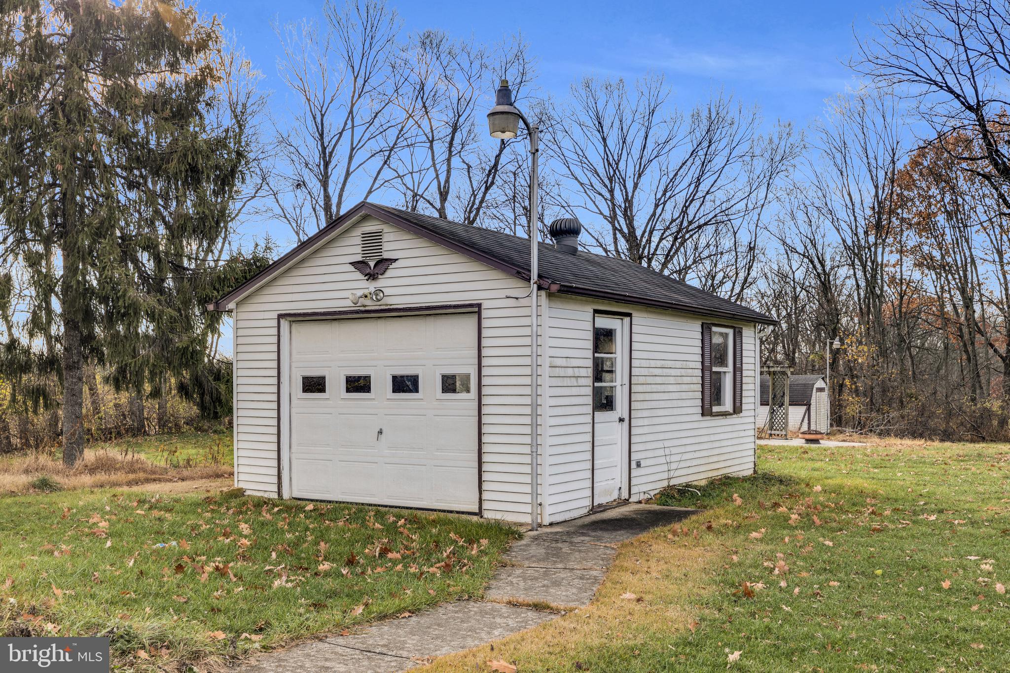 21 Timber Road Carlisle, PA 17015 - Photo 27 of 32 More garage outbuilding