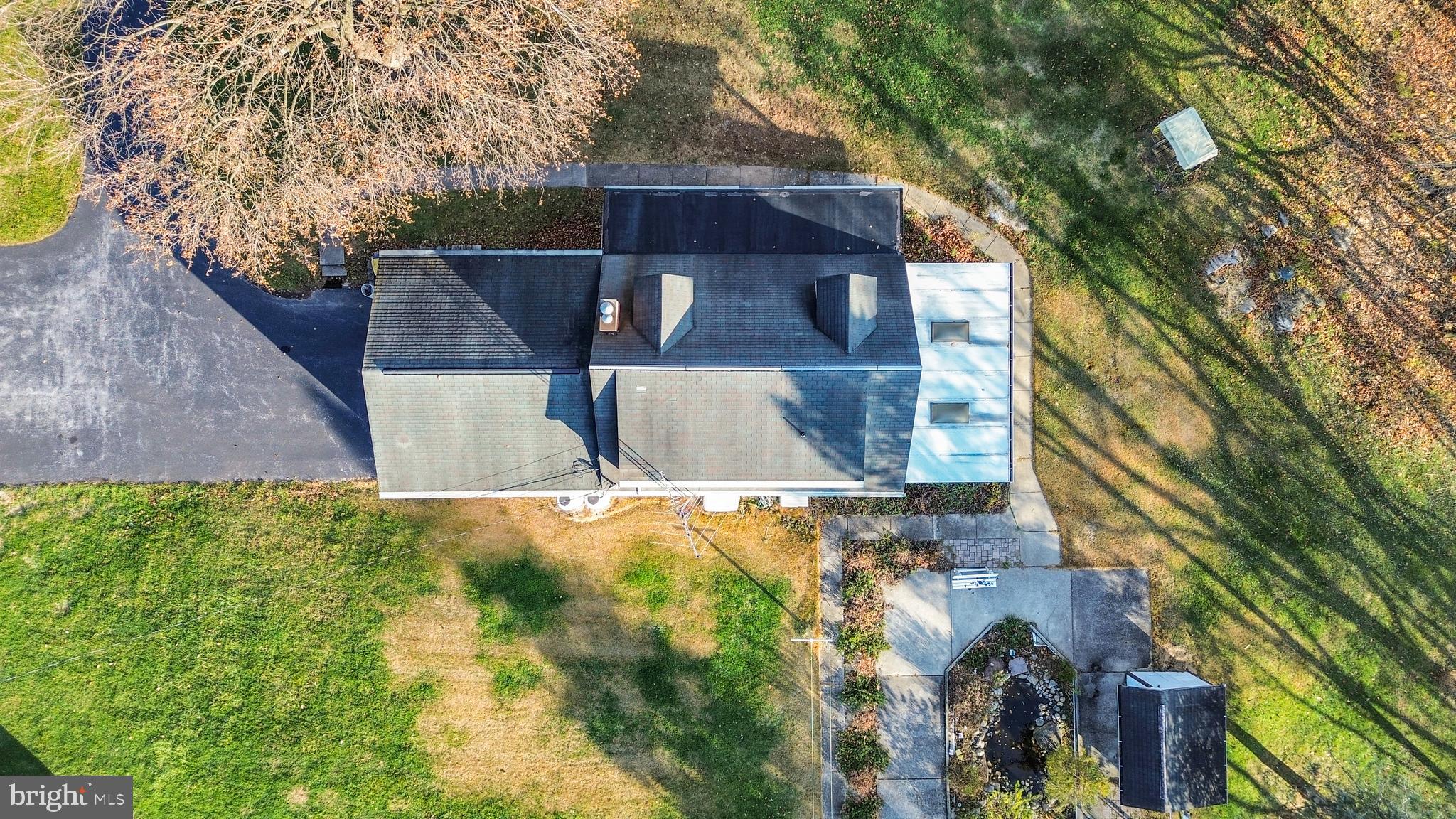 21 Timber Road Carlisle, PA 17015 - Photo 32 of 32 Above view of Home and small pond
