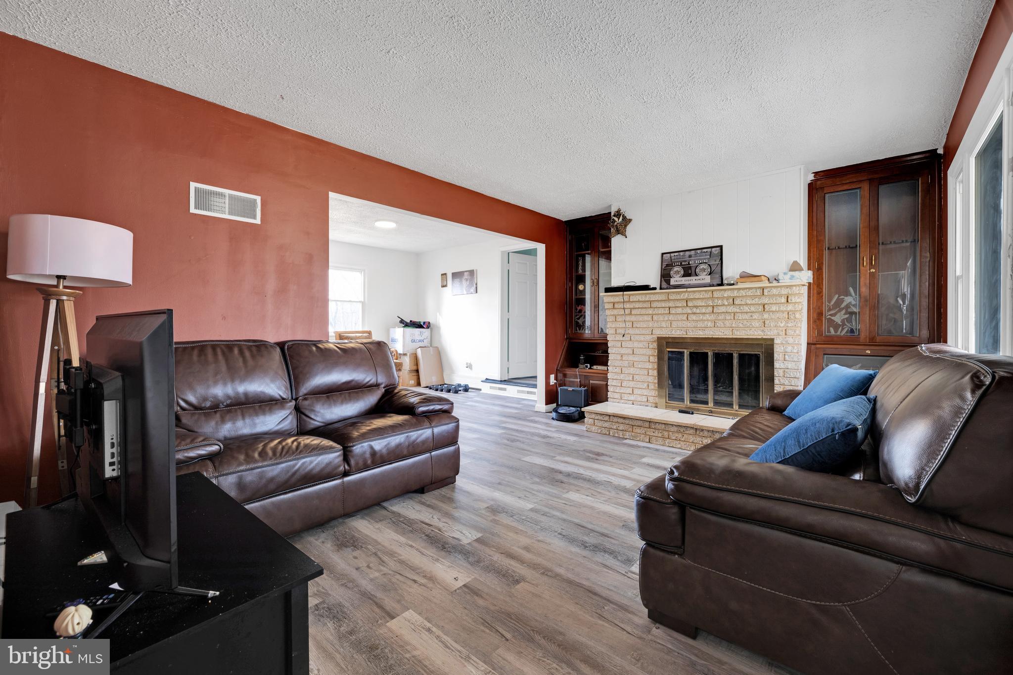 21 Timber Road Carlisle, PA 17015 - Photo 4 of 32 Living Room with Fireplace
