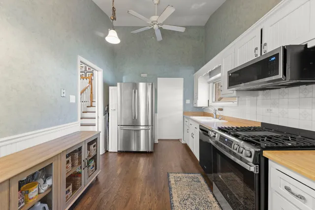 $544,999 | 5924 Carpenter Street, Downers Grove, IL 60516