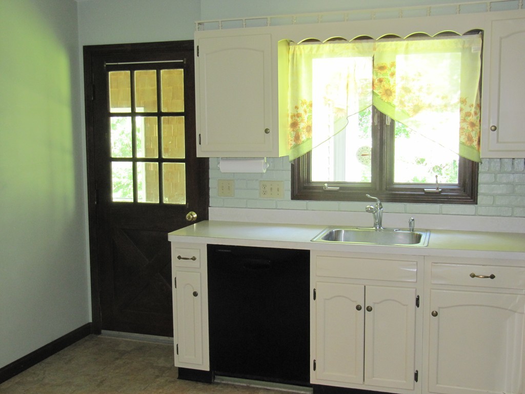 222 Pleasantdale Road Rutland, MA 01543 - Photo 12 of 29