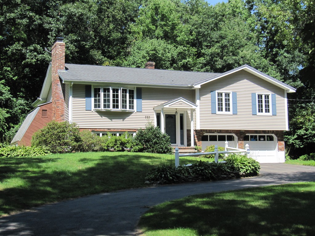 222 Pleasantdale Road Rutland, MA 01543 - Photo 3 of 29