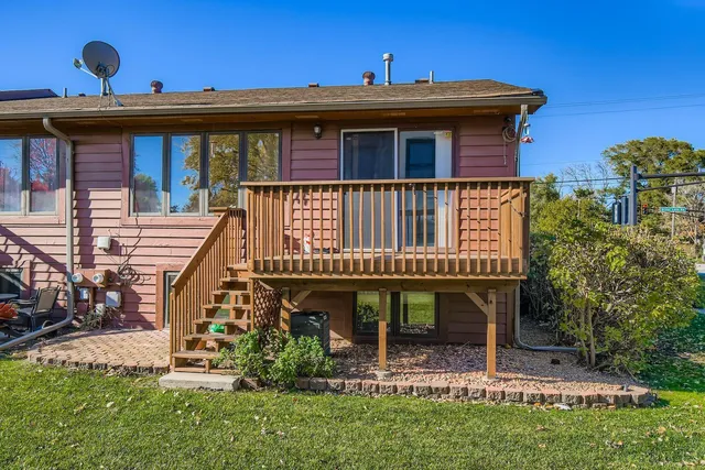 $285,000 | 4035 Silver Lake Road Northeast, St. Anthony, MN 55421