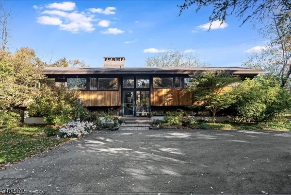 $890,000 | 49 Farmersville Road, Califon, NJ 07830