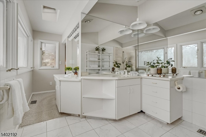 49 Farmersville Road Califon, NJ 07830 - Photo 18 of 37