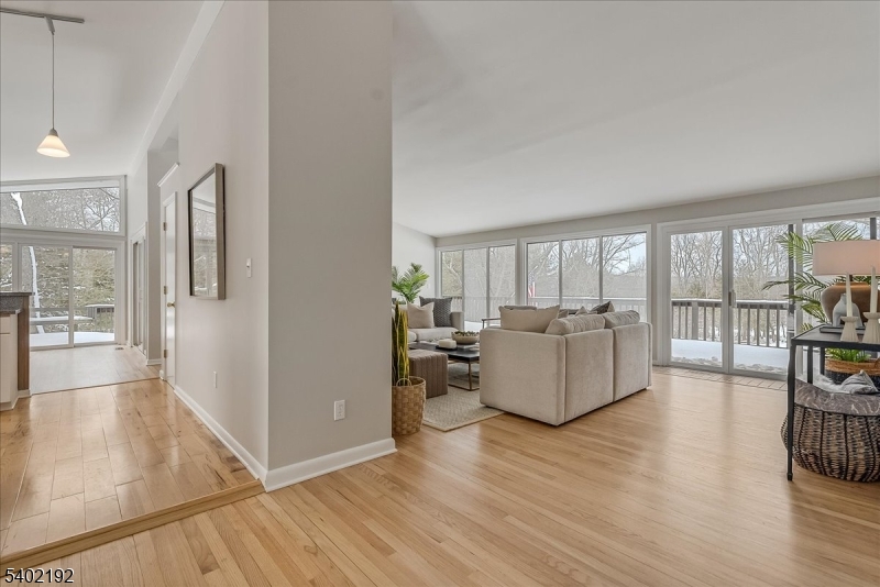 49 Farmersville Road Califon, NJ 07830 - Photo 4 of 37