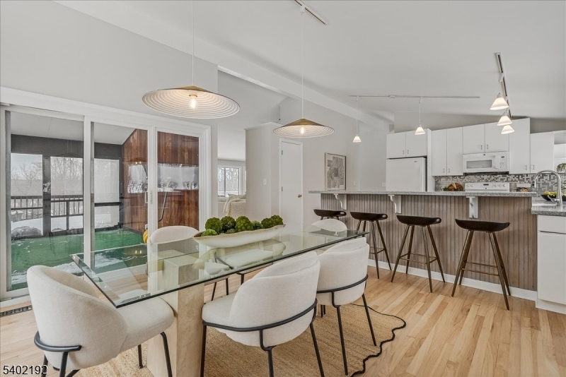 49 Farmersville Road Califon, NJ 07830 - Photo 10 of 37