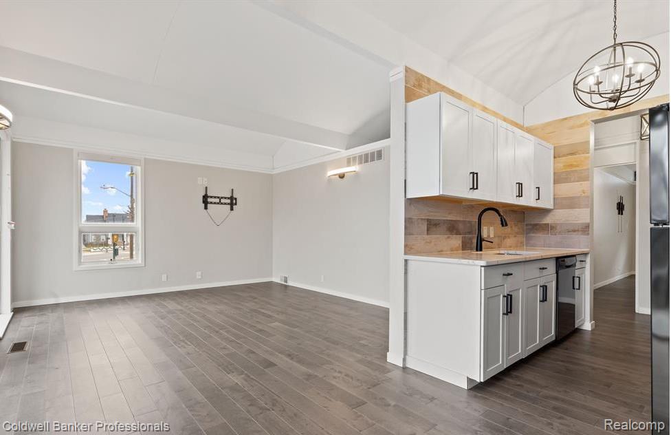 201 Southfield Road, Unit C Birmingham, MI 48009 - Photo 3 of 16