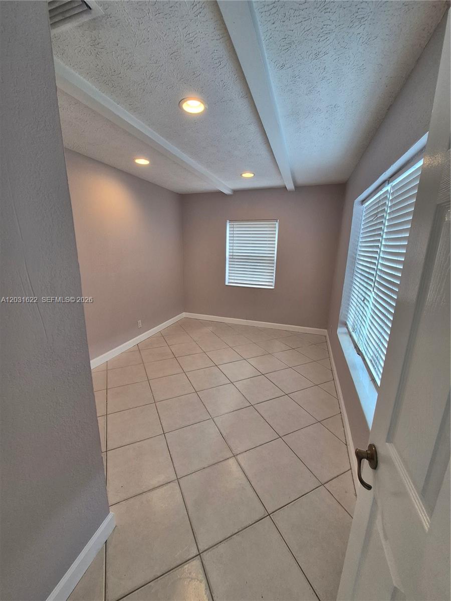5653 Coconut Road, Unit 5653 West Palm Beach, FL 33413 - Photo 5 of 22