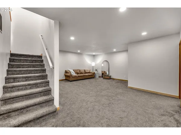 a view of entryway and hall