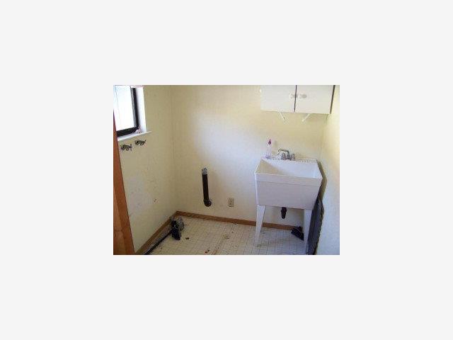 1141 Via Del Sol Road Salinas, CA 93907 - Photo 7 of 9 Gallery Image 7