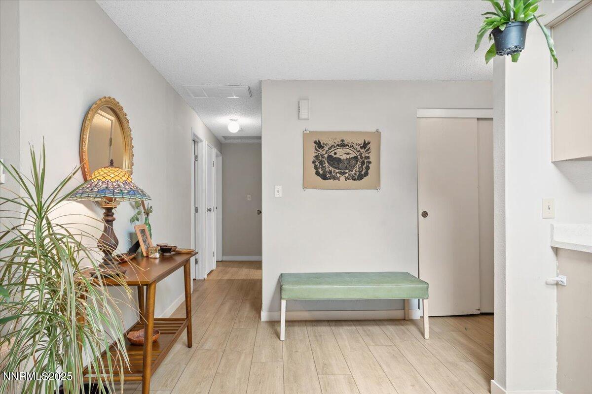 3040 Chavez Drive Reno, NV 89502 - Photo 2 of 23 05-3040 Chavez Drive Reno NV 89502 (5 of