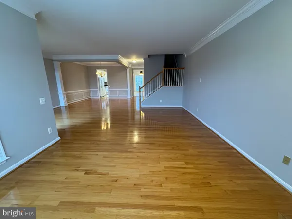 $3,500 | 45776 Mountain Pine Square, Unit 45776, Sterling, VA 20166