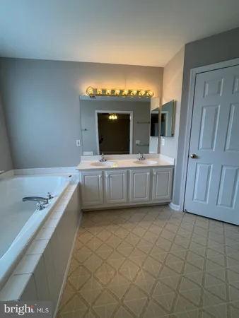 $3,500 | 45776 Mountain Pine Square, Unit 45776, Sterling, VA 20166