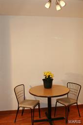 7006 MacKenzie Road St. Louis, MO 63123 - Photo 11 of 32 Gallery Image 11