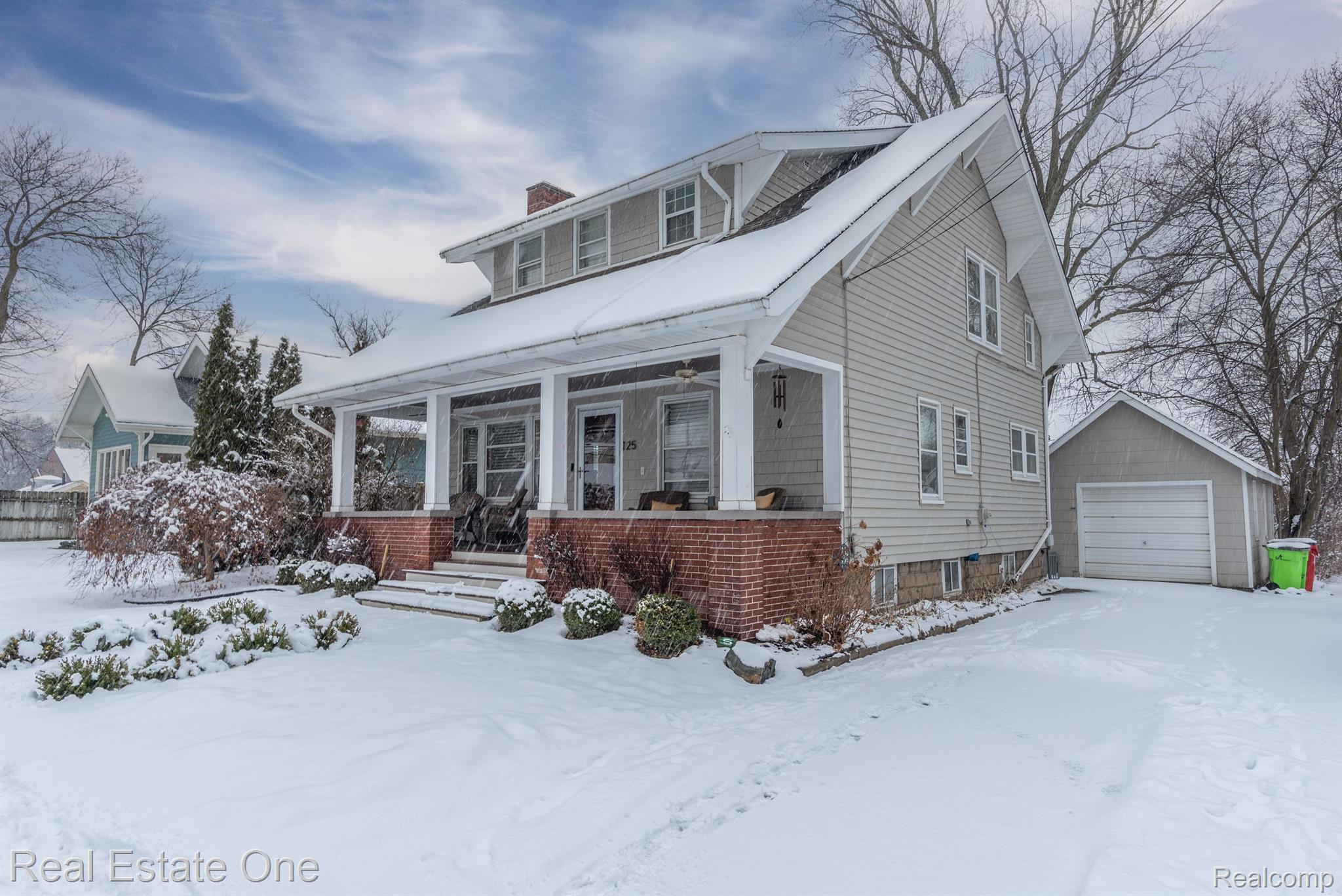 125 Albertson Street Rochester, MI 48307 - Photo 3 of 34 Gallery Image 3