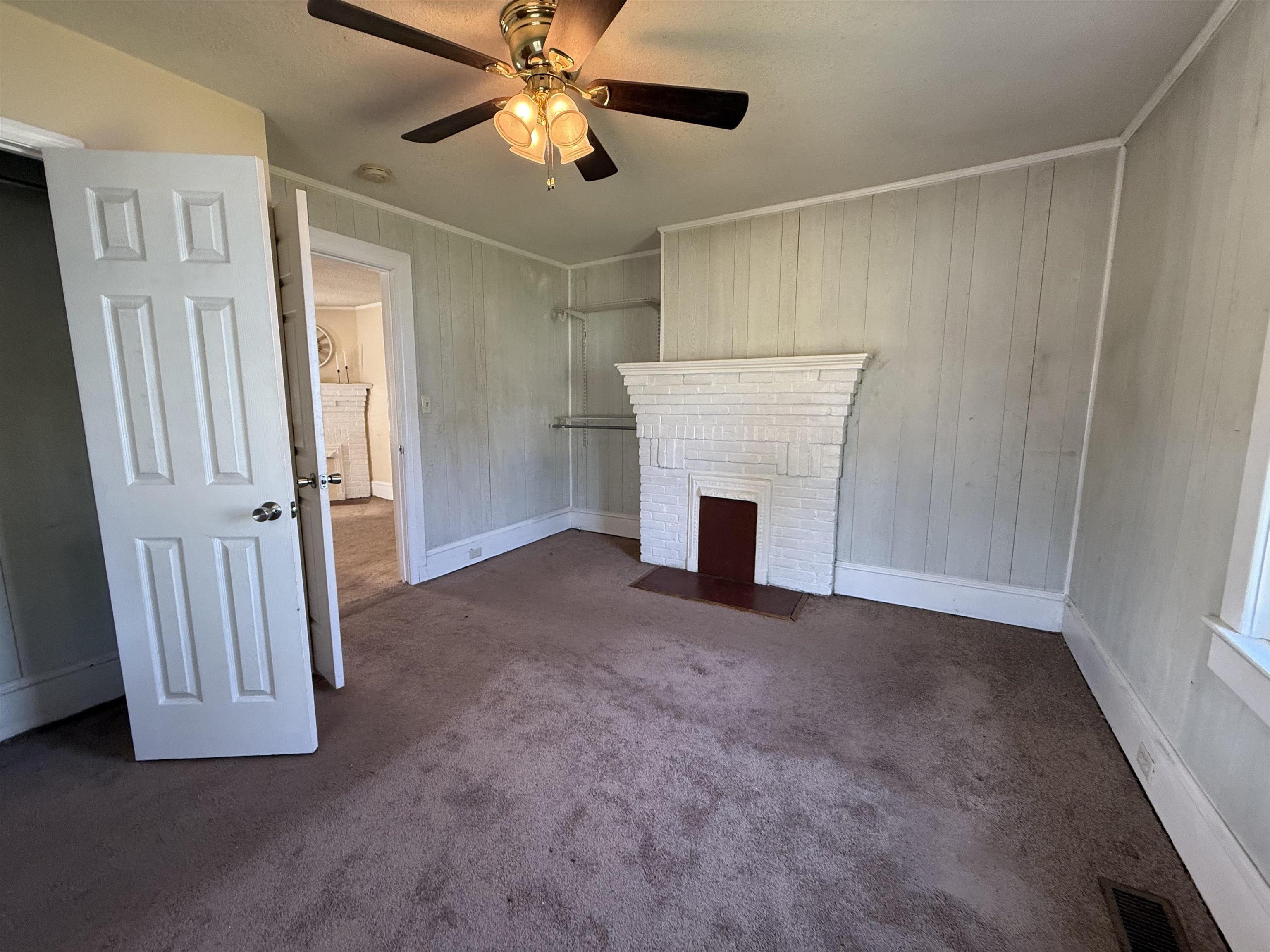 362 East Floyd Baker Boulevard Gaffney, SC 29340 - Photo 3 of 19