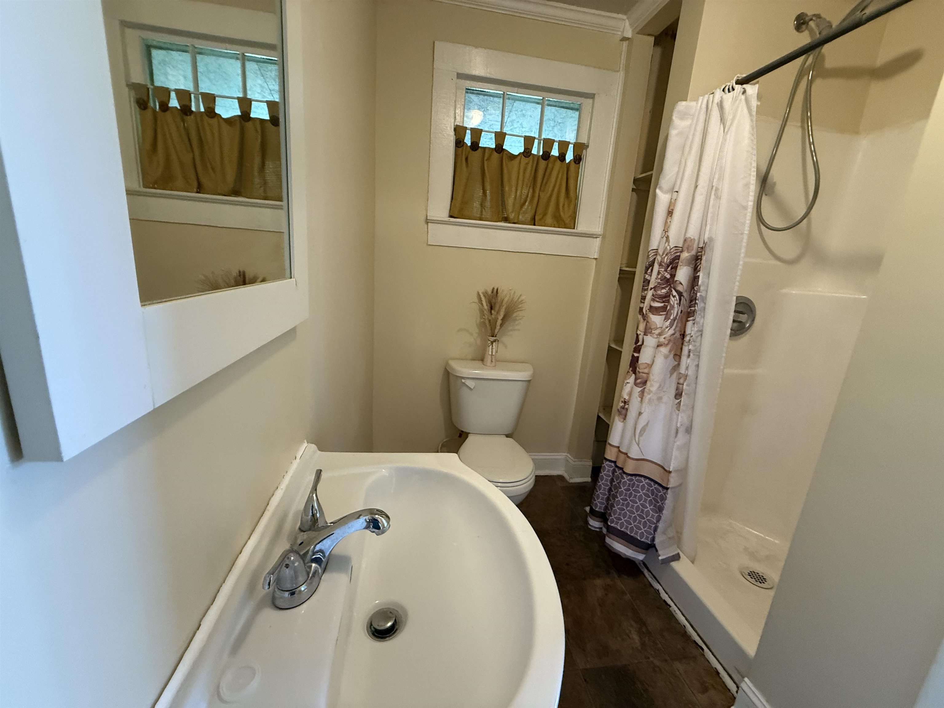 362 East Floyd Baker Boulevard Gaffney, SC 29340 - Photo 9 of 19