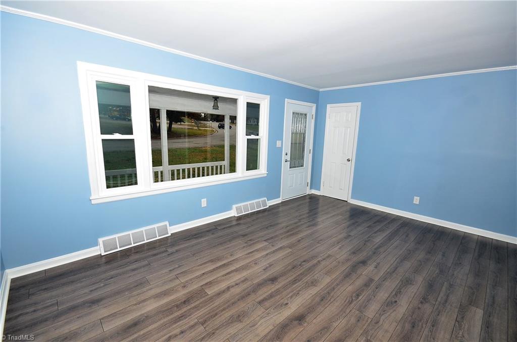 444 Camp Road Burlington, NC 27217 - Photo 4 of 22 Gallery Image 4