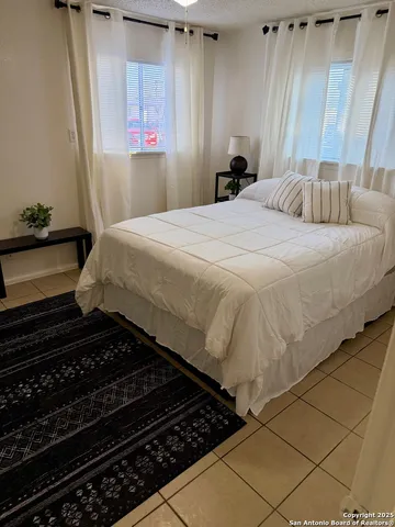 $995 | 144 West Villaret Boulevard, Unit 130, San Antonio, TX 78221