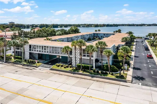 $1,799 | 151 North Orlando Avenue, Unit 101, Winter Park, FL 32789