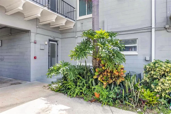 $1,799 | 151 North Orlando Avenue, Unit 101, Winter Park, FL 32789