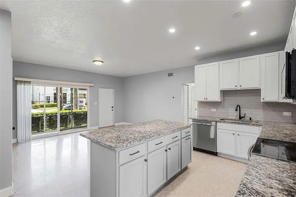 $1,799 | 151 North Orlando Avenue, Unit 101, Winter Park, FL 32789