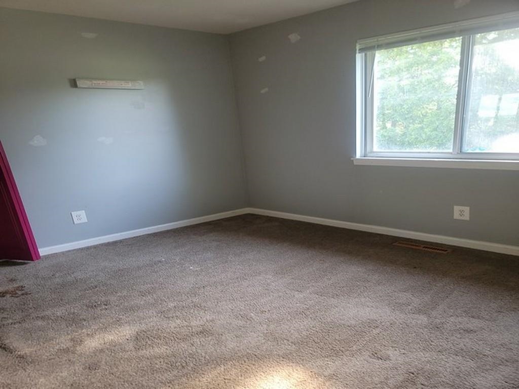 5147 Mackinaw Road Saginaw, MI 48603 - Photo 14 of 21