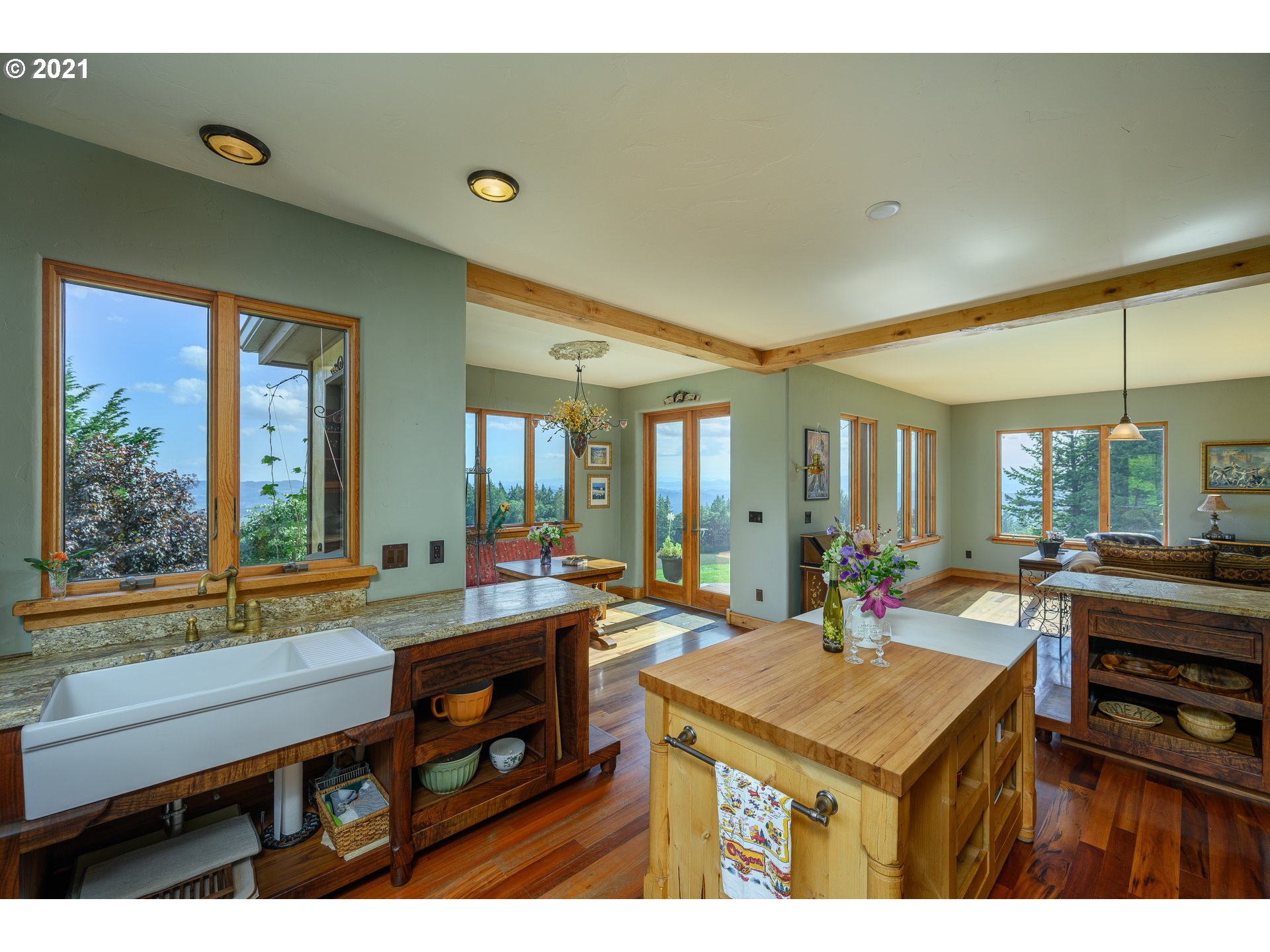 24015 Southwest Guenther Road Hillsboro, OR 97123 - Photo 16 of 32