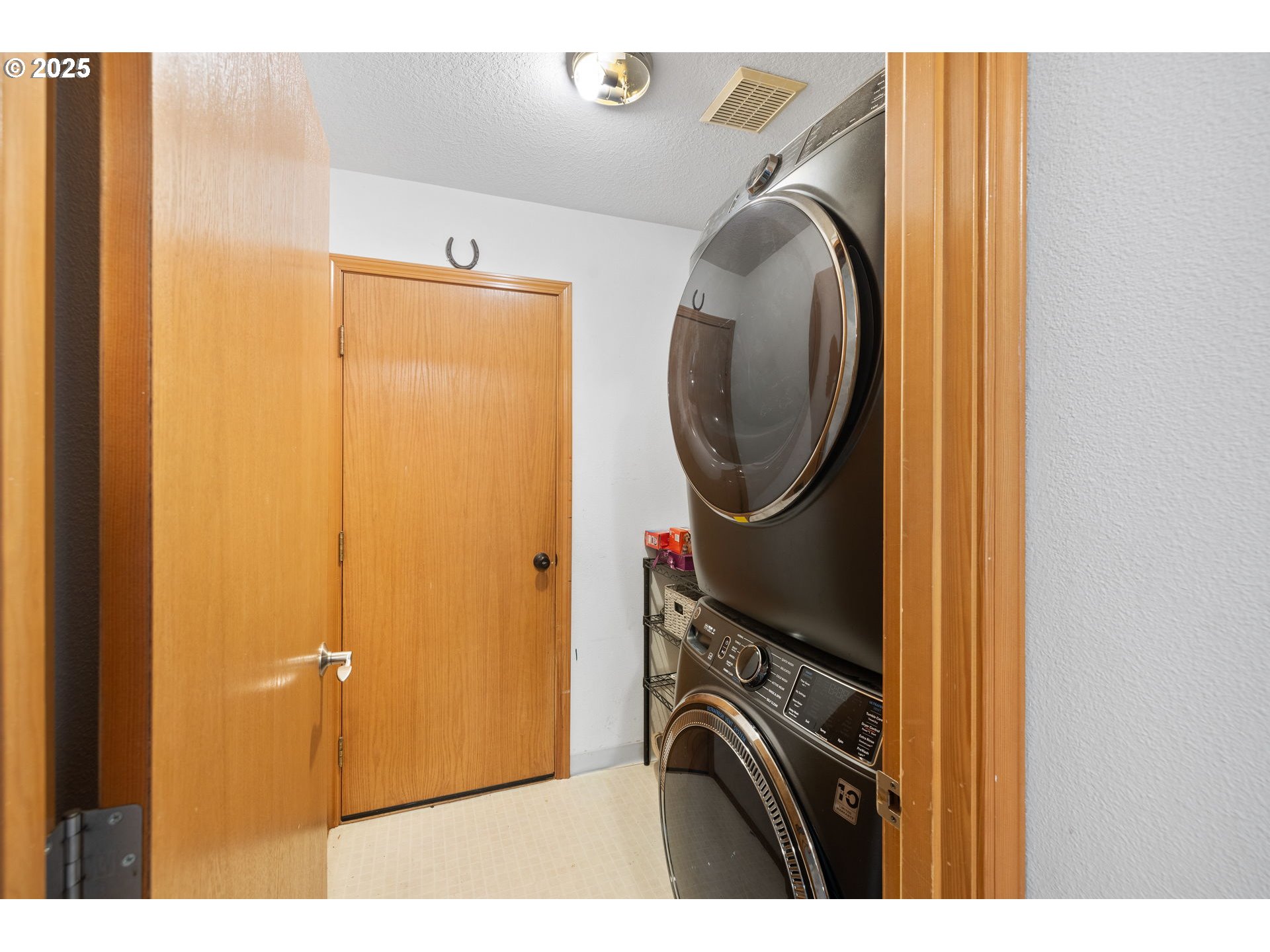 14206 Southeast Raelyn Terrace Milwaukie, OR 97267 - Photo 14 of 30