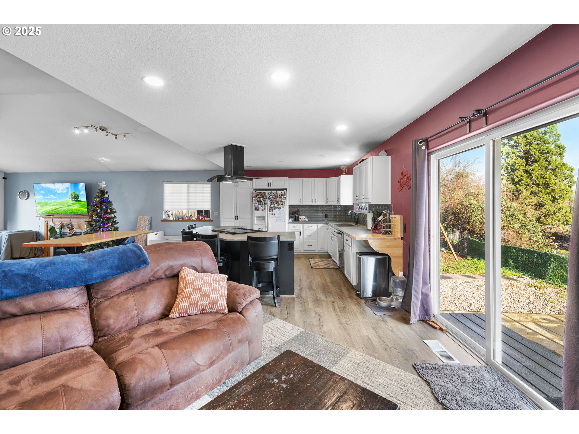 14206 Southeast Raelyn Terrace Milwaukie, OR 97267 - Photo 9 of 30