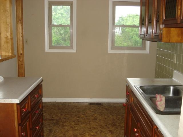 288 Camp Ridge Road La Follette, TN 37766 - Photo 7 of 10 DSC00967