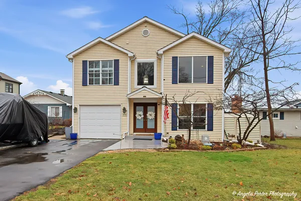 $859,000 | 3704 West Lake Shore Drive, Wonder Lake, IL 60097