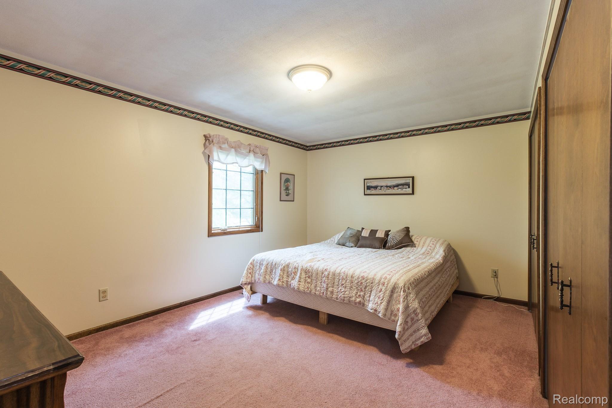 46120 Maben Road Canton, MI 48187 - Photo 29 of 35 46120Maben-28.jpg