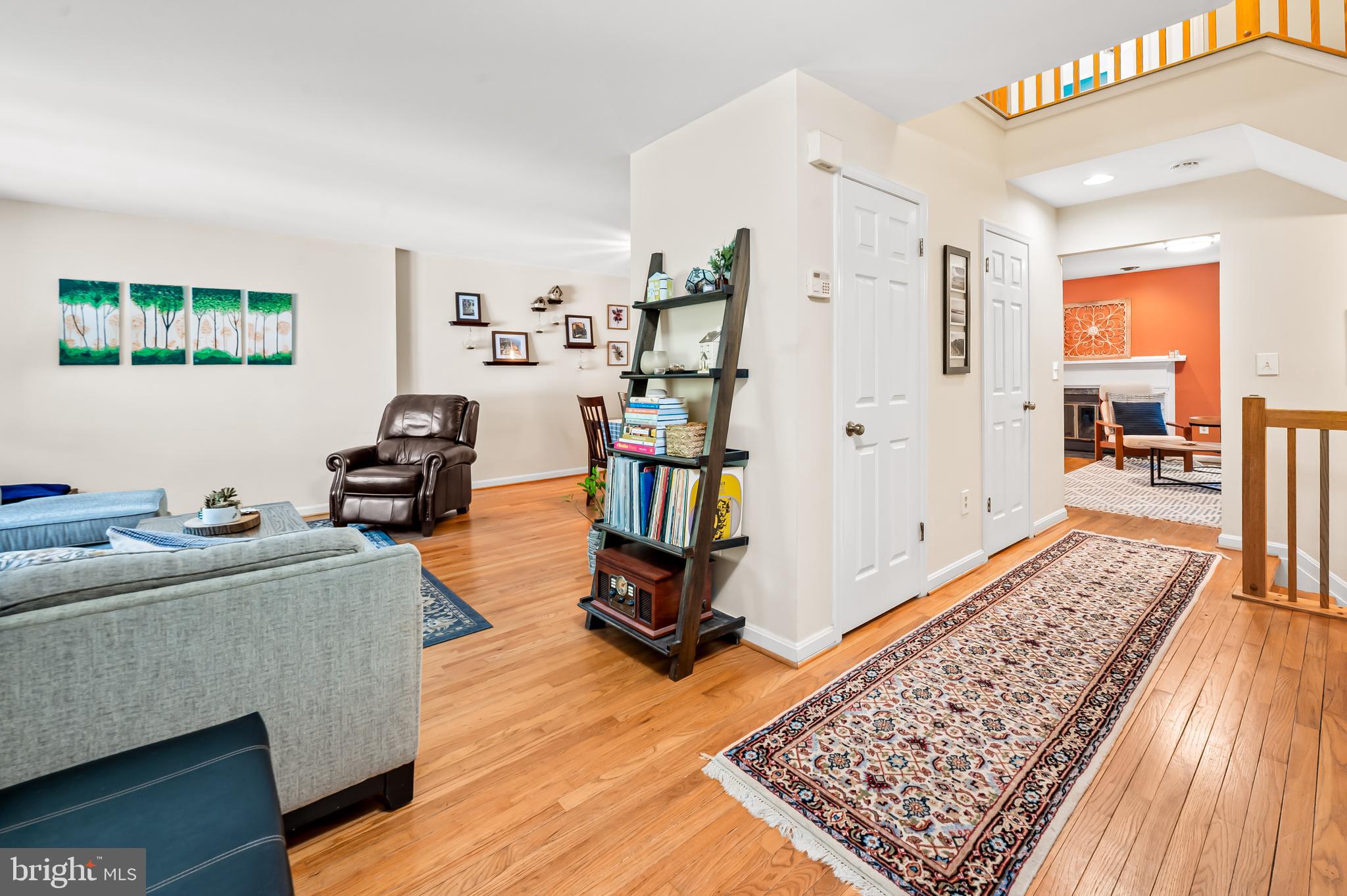 167 Spring Pl Way Annapolis, MD 21401 - Photo 7 of 38 a living room with furniture and a rug