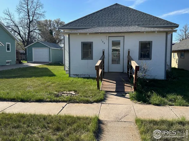 $98,500 | 109 East 5th Street, Julesburg, CO 80737