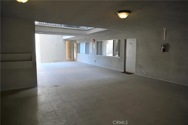 $2,795 | 497 South El Molino Avenue, Unit 306, Pasadena, CA 91101