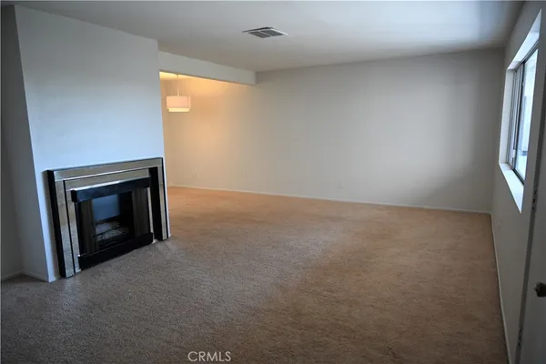 $2,795 | 497 South El Molino Avenue, Unit 306, Pasadena, CA 91101