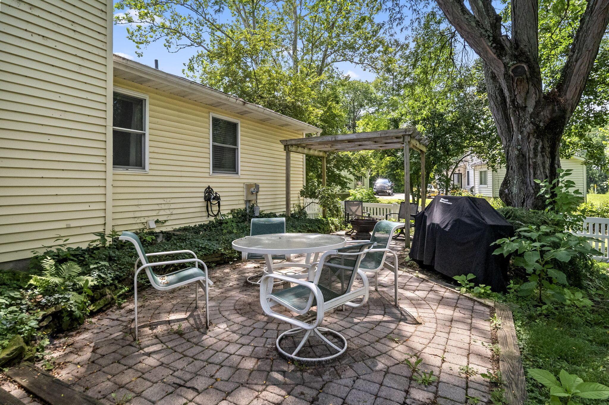 5062 Broadview Road Columbus, OH 43230 - Photo 41 of 45 Back Patio