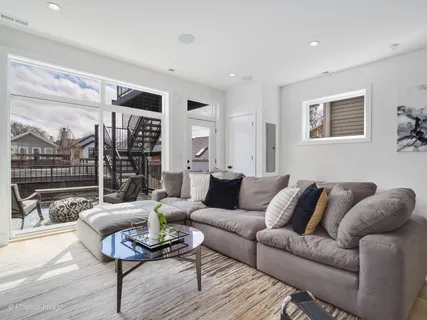 $2,099,999 | 1638 North Orchard Street, Unit 3, Chicago, IL 60614