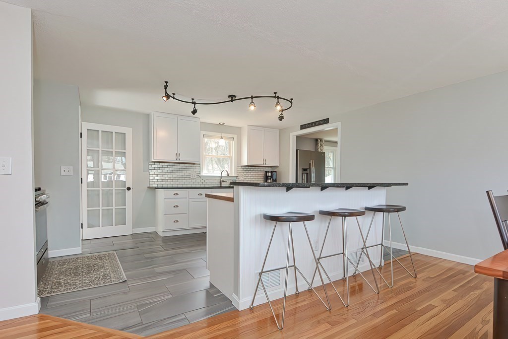 4 Superior Drive Hudson, MA 01749 - Photo 12 of 37