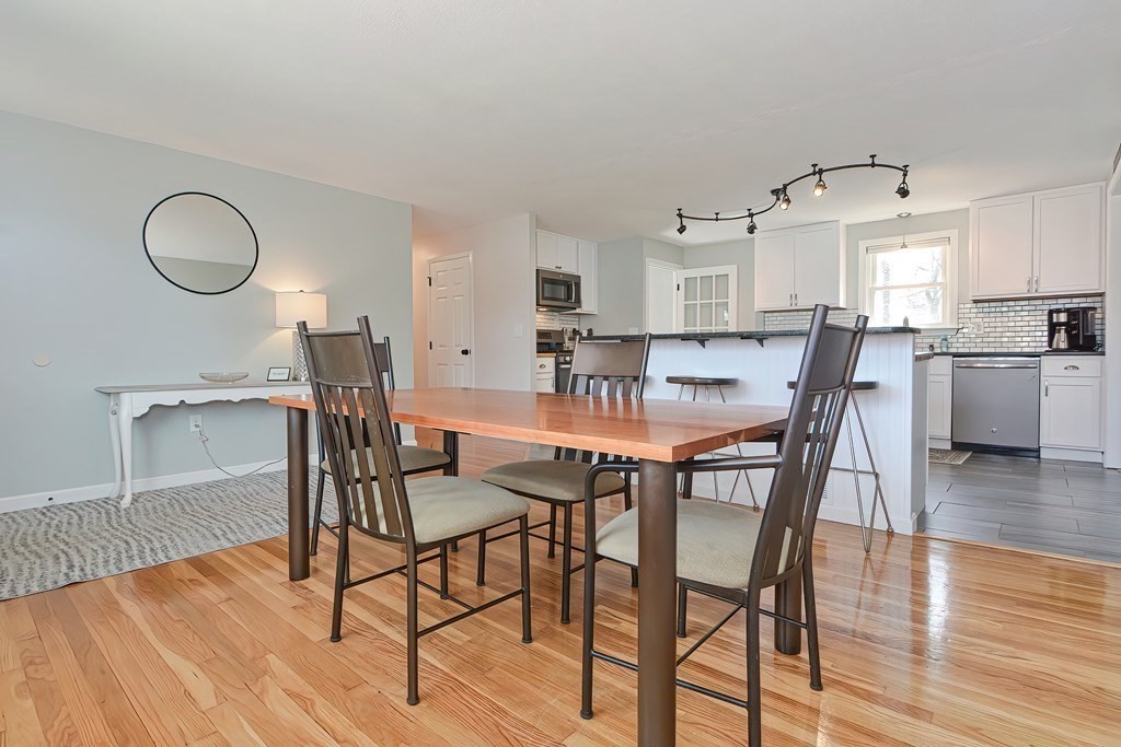 4 Superior Drive Hudson, MA 01749 - Photo 13 of 37