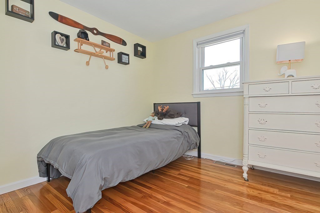 4 Superior Drive Hudson, MA 01749 - Photo 14 of 37