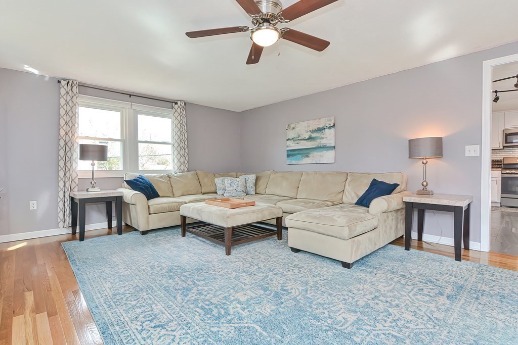 4 Superior Drive Hudson, MA 01749 - Photo 4 of 37